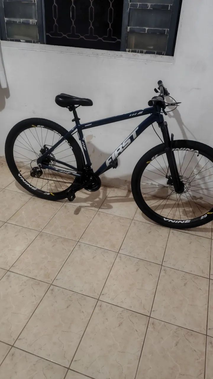 Bicicleta aro 29 FIRST ,freio a disco 