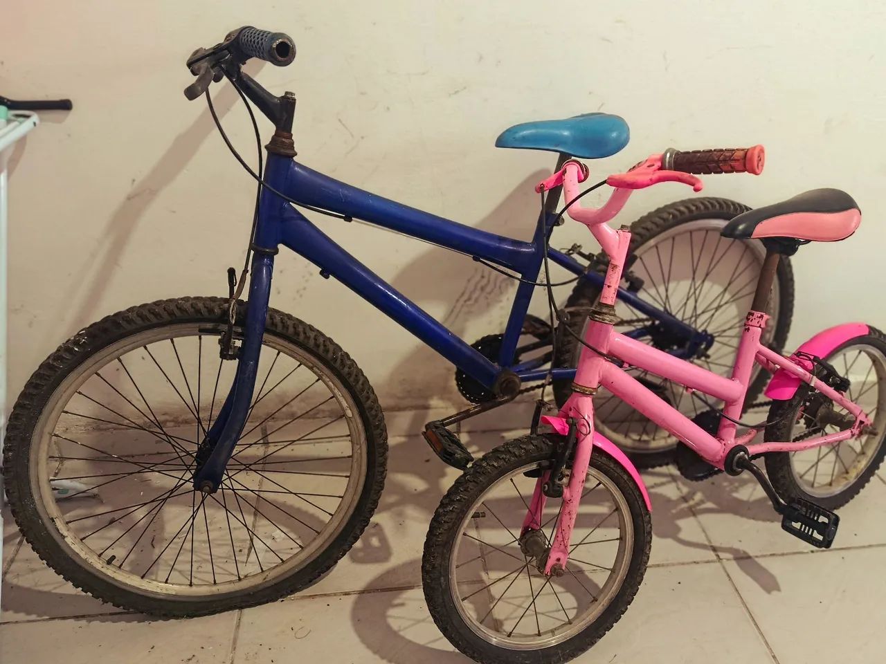Bicicleta aro 24 e 16 ótimo estado  - Foto 2