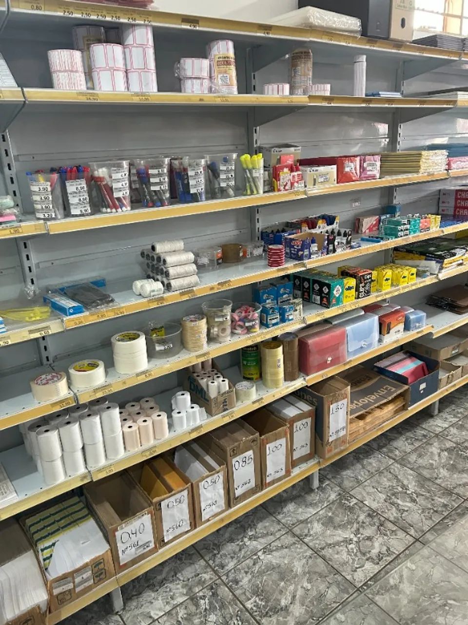 Passo Ponto de Papelaria Completa com ótima clientela - Foto 4