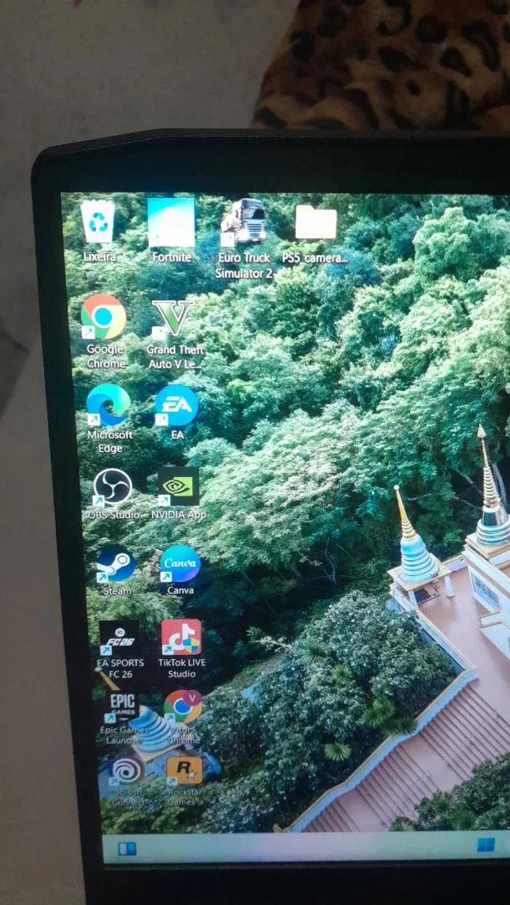 Notebook gemer Lenovo i5  - Foto 5