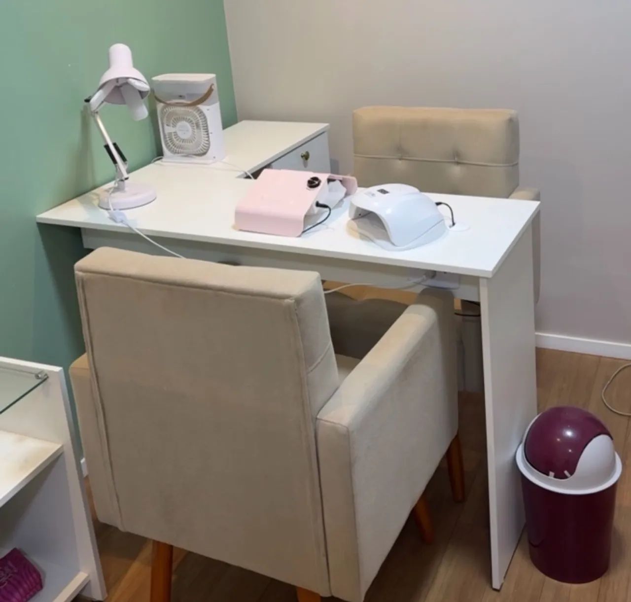 Mesa para manicure 