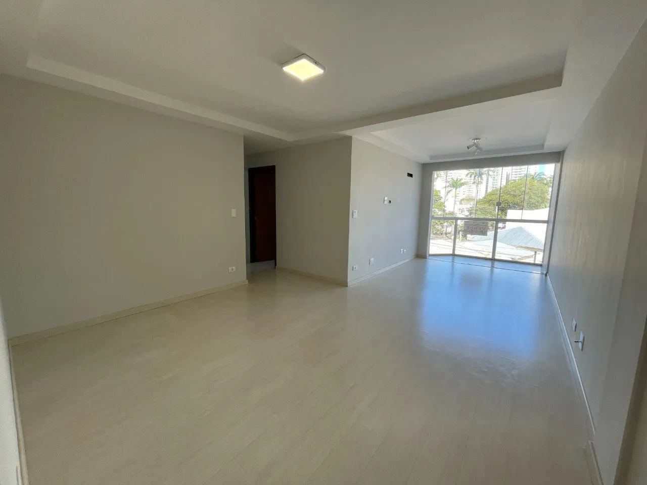 Venda - Apartamento na Zona 07 em Maringá - Foto 4