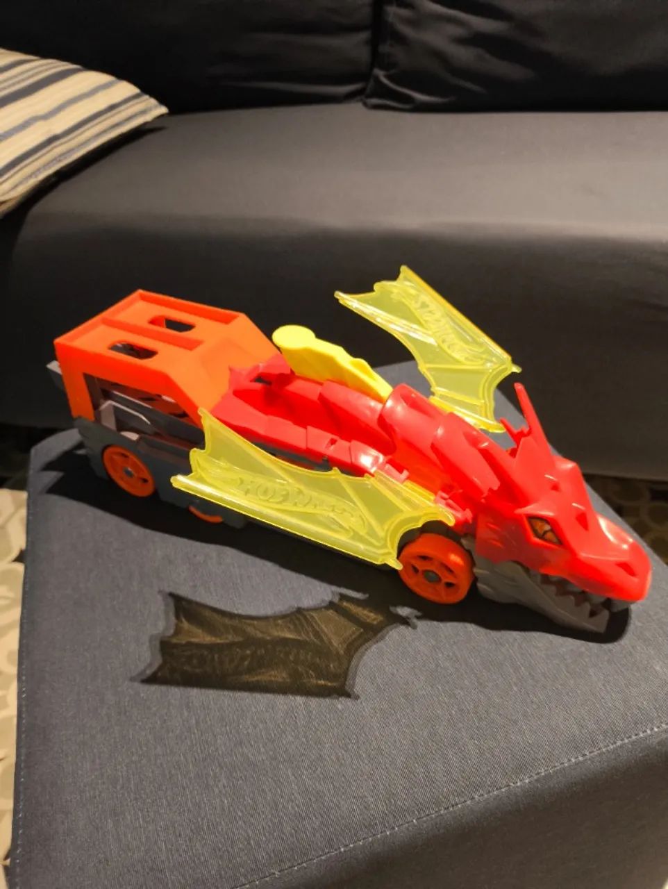 HOTWHEELS DRAGÃO E TUBARÃO - Foto 4