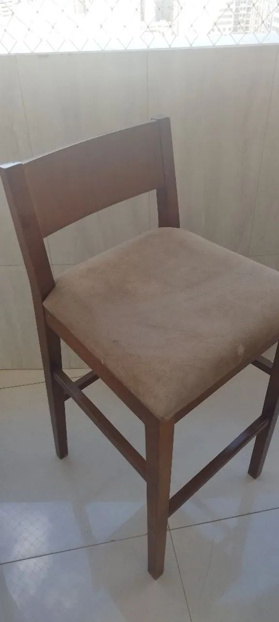 Mesa de varanda com 2 cadeiras madeira  - Foto 5