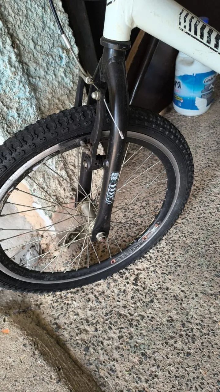 Bicicleta Cross aro 20  - Foto 3