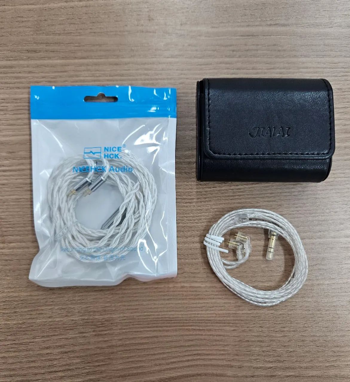 Kit - (Cabos + Case)