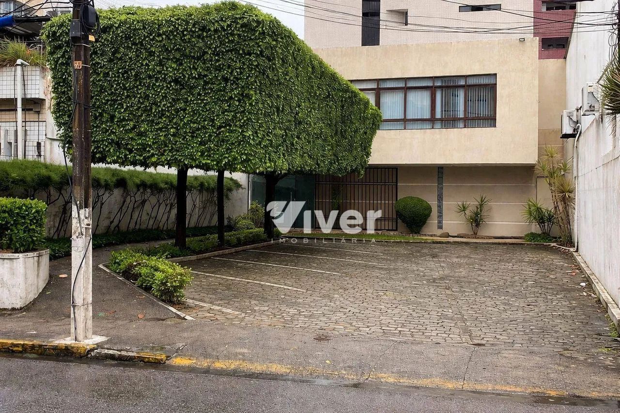 PRÉDIO COMERCIAL - PETRÓPOLIS