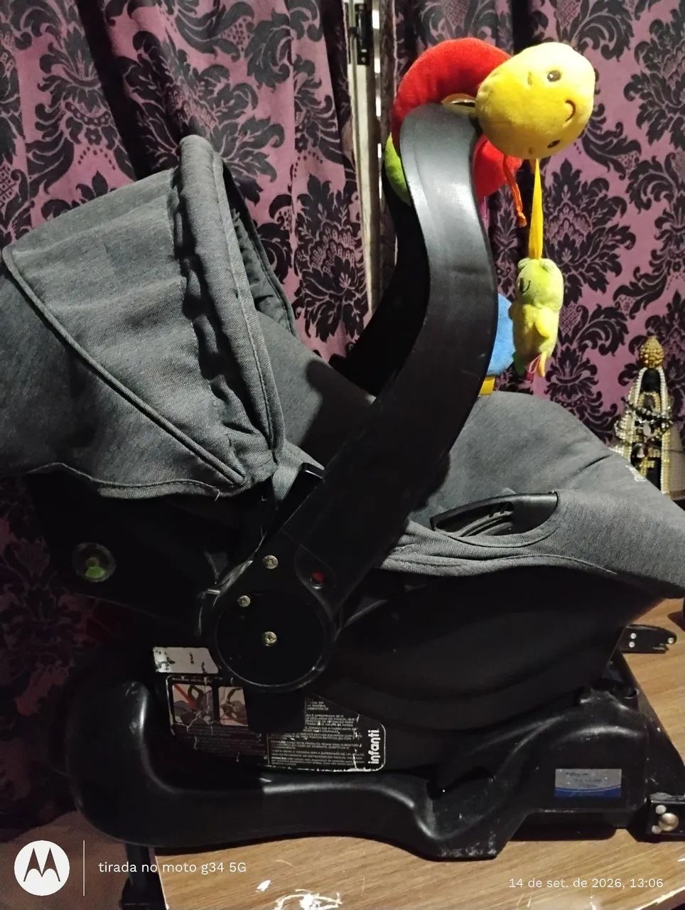 vendo Bebê conforto com suporte Para carro - Foto 2