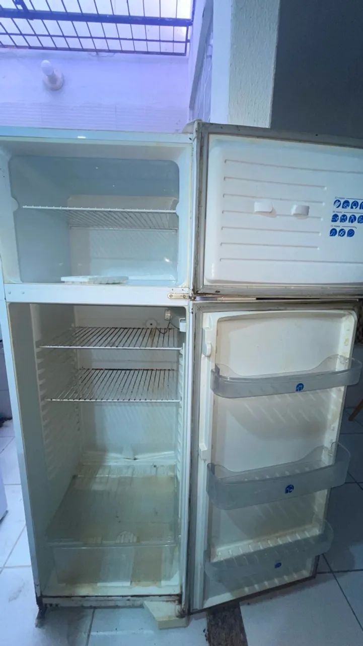 Geladeira Dako usada funcionando  - Foto 2