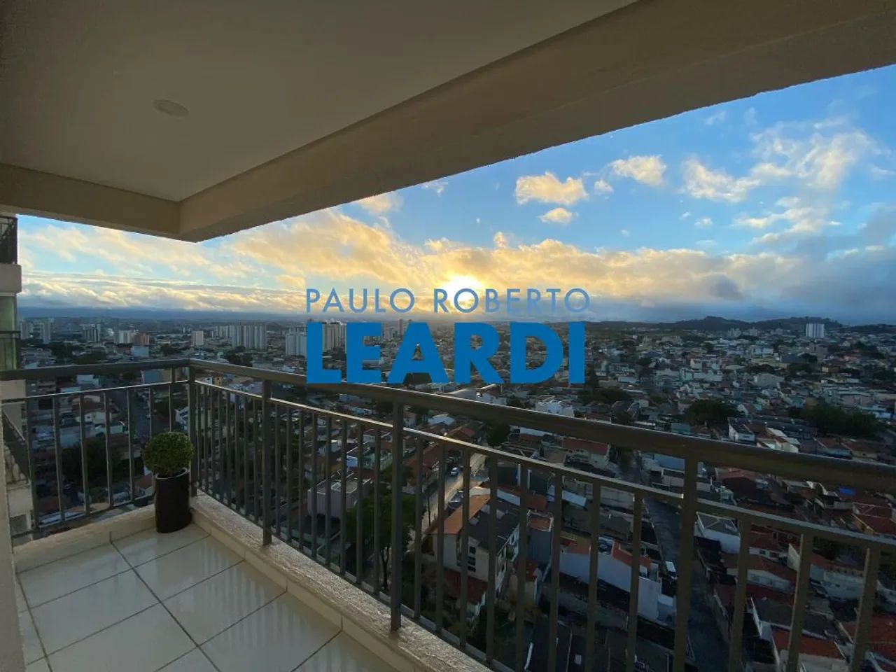 APARTAMENTO - VILA ELDÍZIA - SP