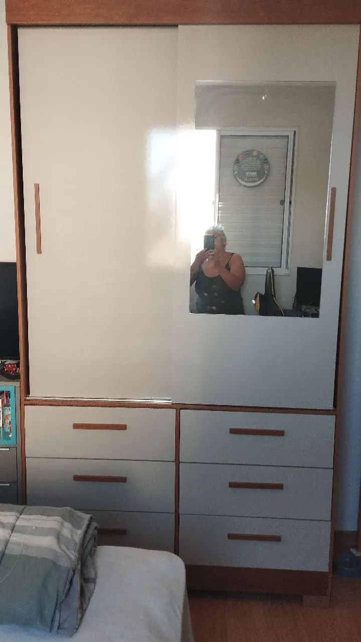 Guarda Roupa 