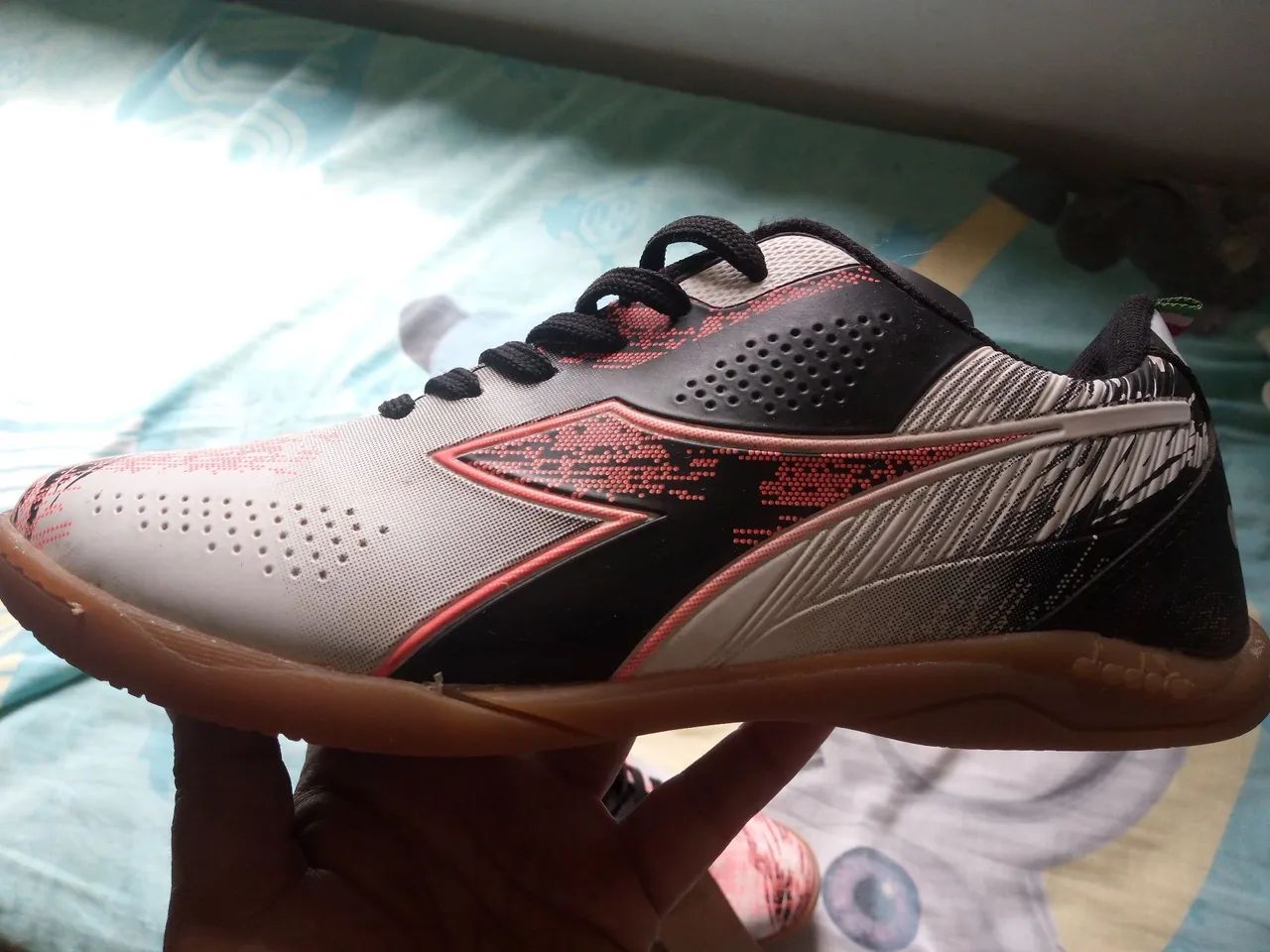 Tênis de futsal diadora número 39 nunca usado - Foto 4