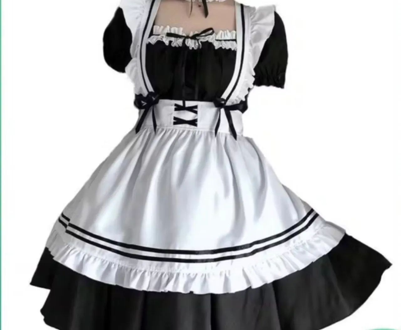 Cosplay maid