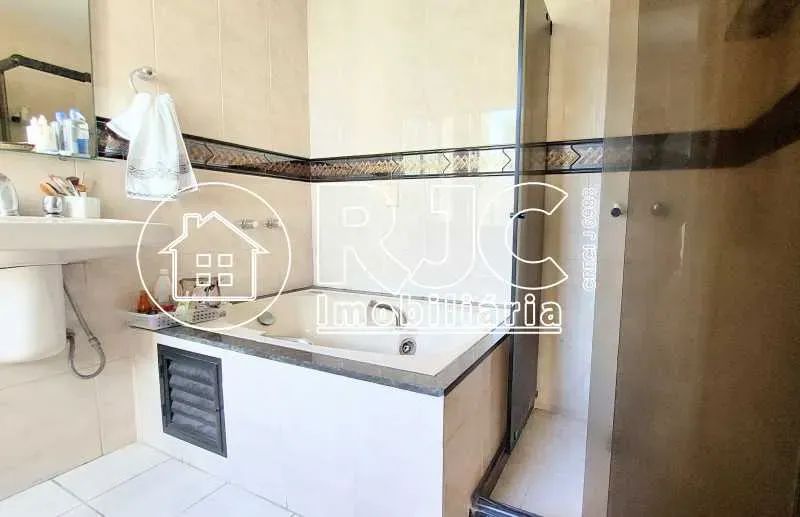 Imóvel para venda tem 105 metros quadrados com 4 quartos em Tijuca - Rio de Janeiro - RJ - Foto 10