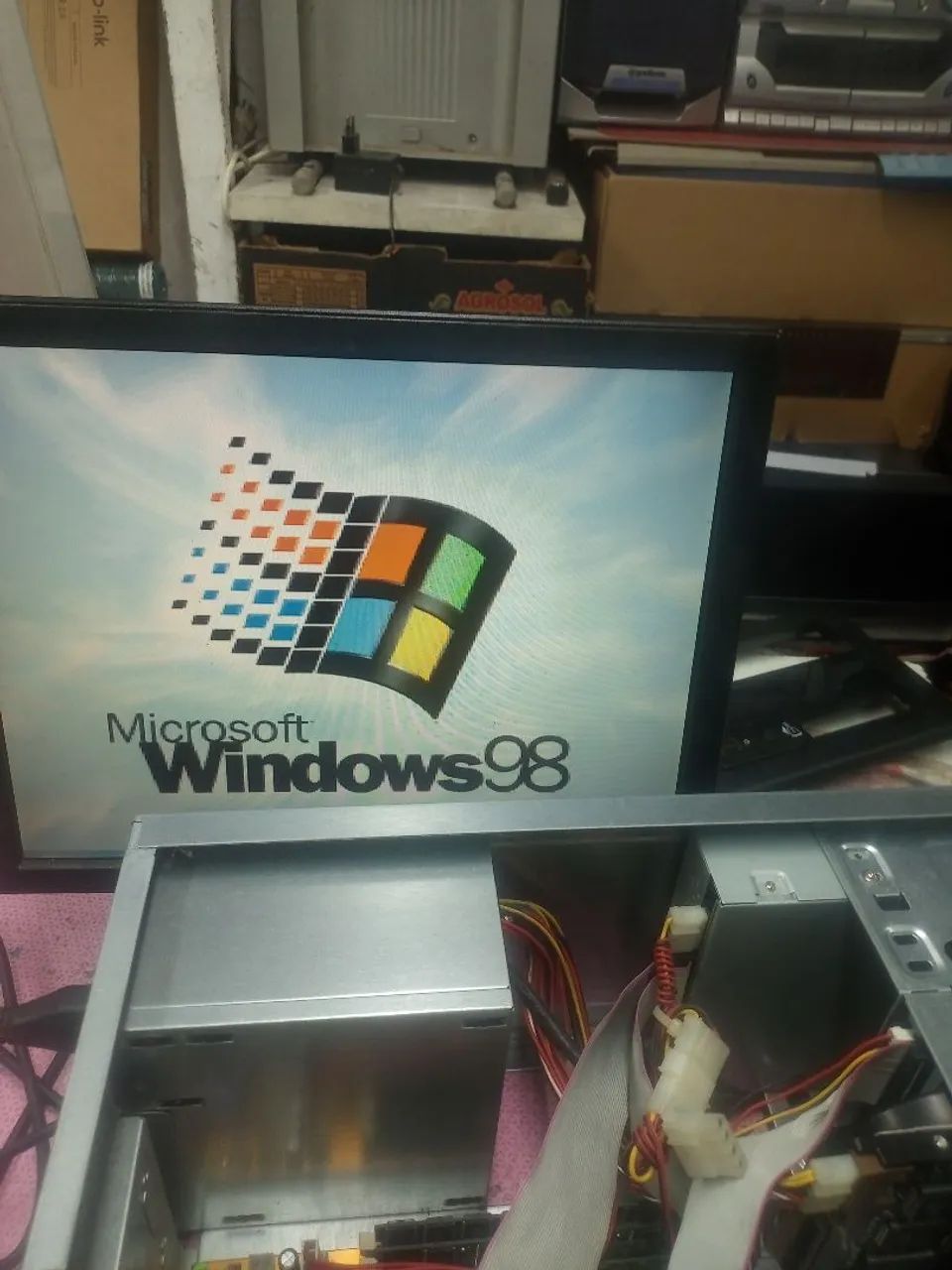 CPU K6 2 antiga funcionando Windows 98 - Foto 5