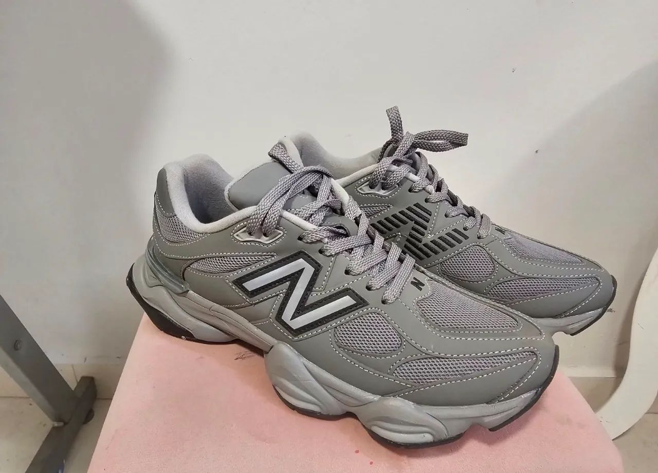 Tenis new balance 9060