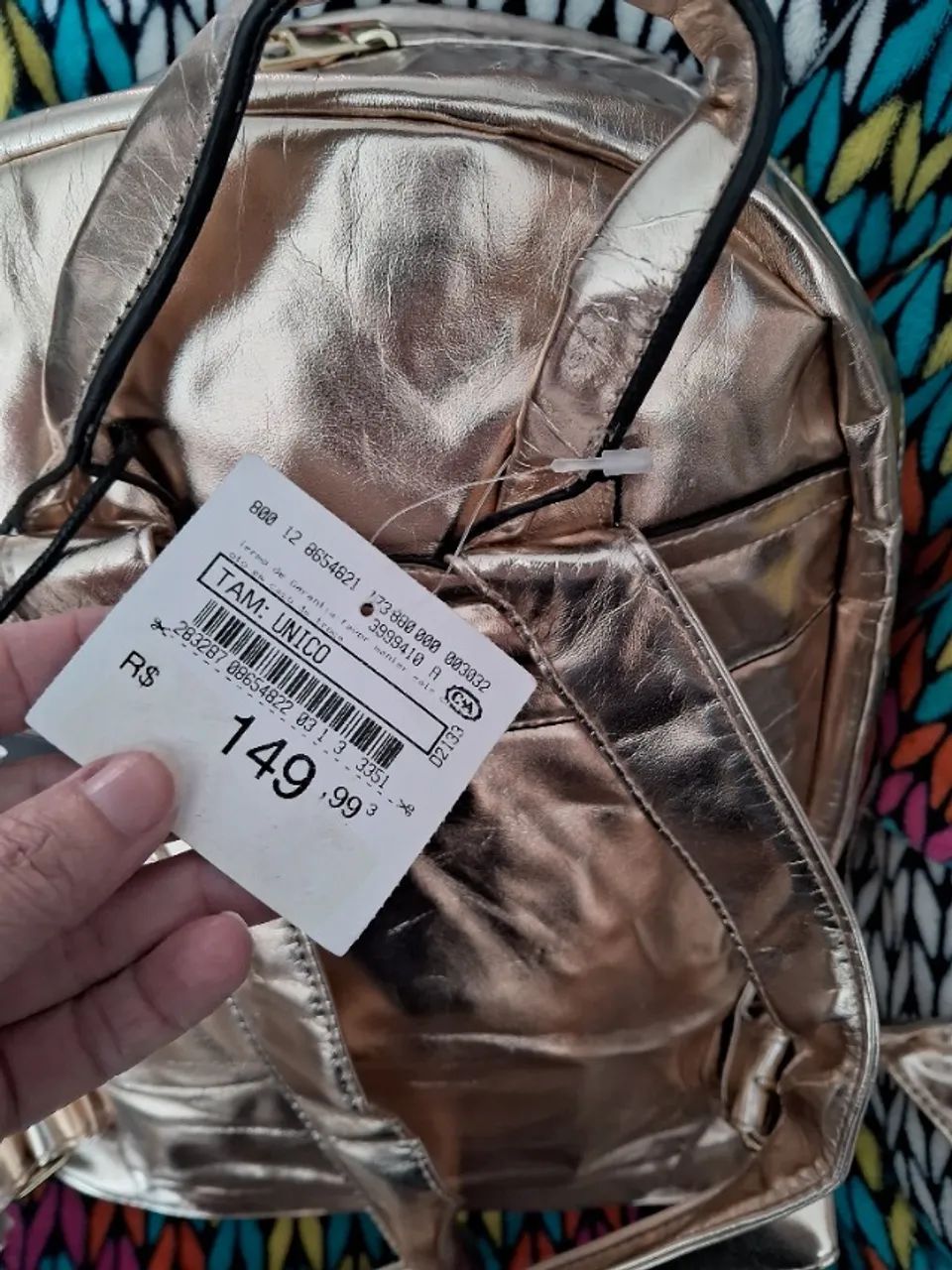 Mochila dourada C&A nova - Foto 5