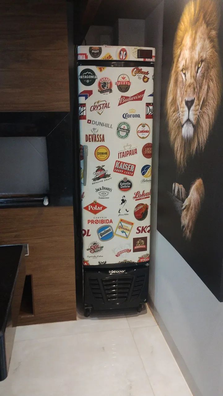 Cervejeira vertical freezer Slim perfeito estado  - Foto 2