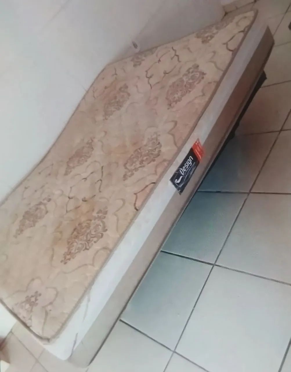 Vendo sofá-cama junto com colchão de casal - Foto 2