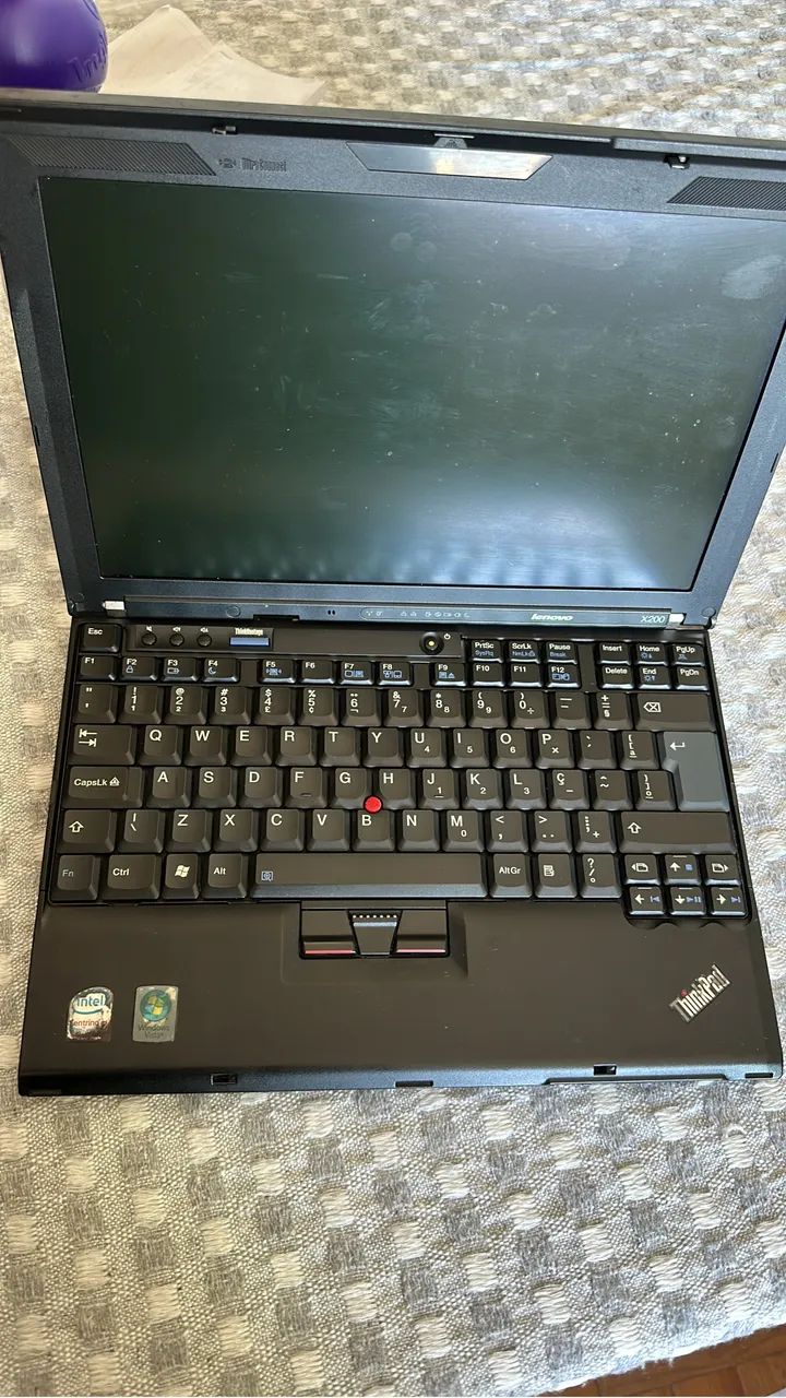 Notebook Lenovo Thinkpad 320 gb de hd e 4 gb de memória RAM 
