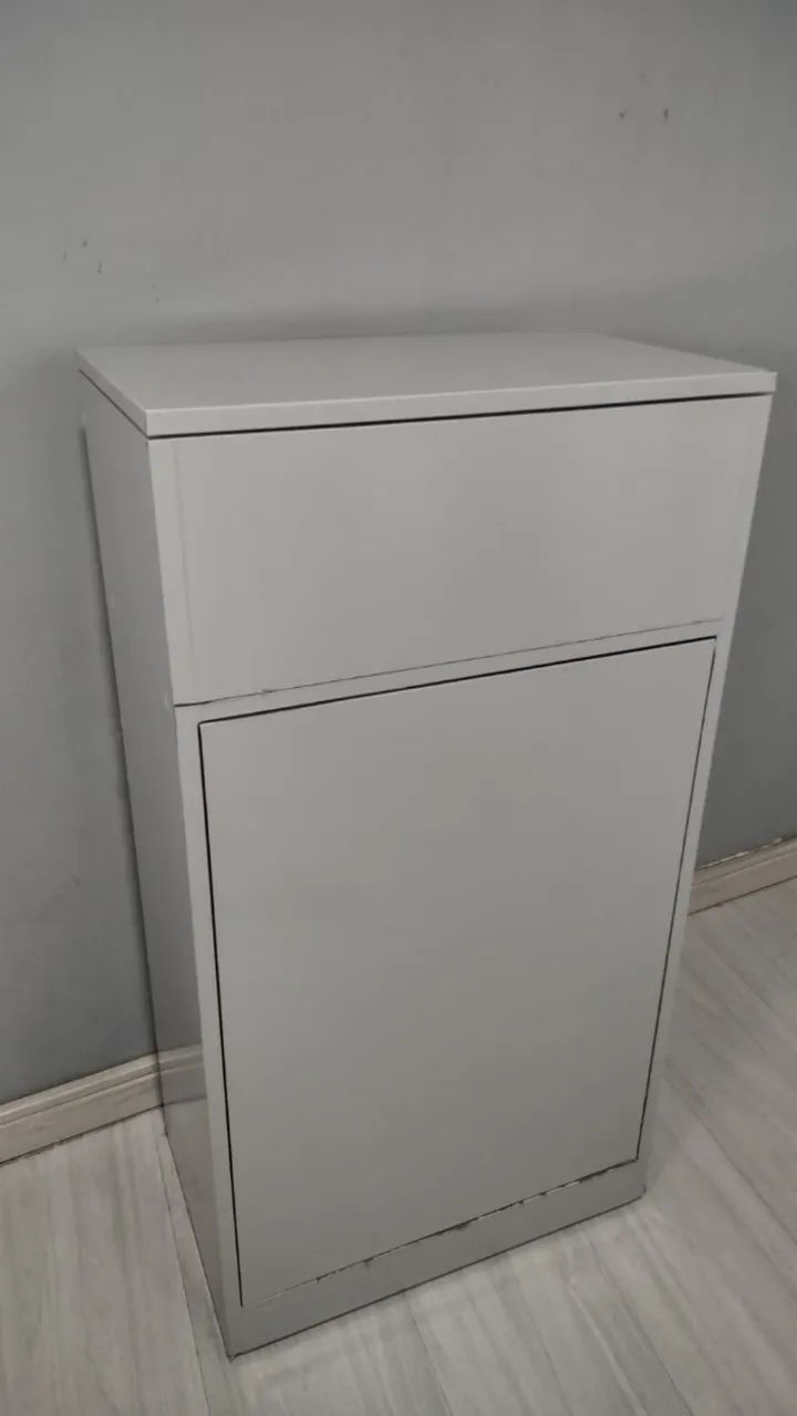 Armário Organizador / Multiuso Compacto com Compartimento Superior - Foto 2