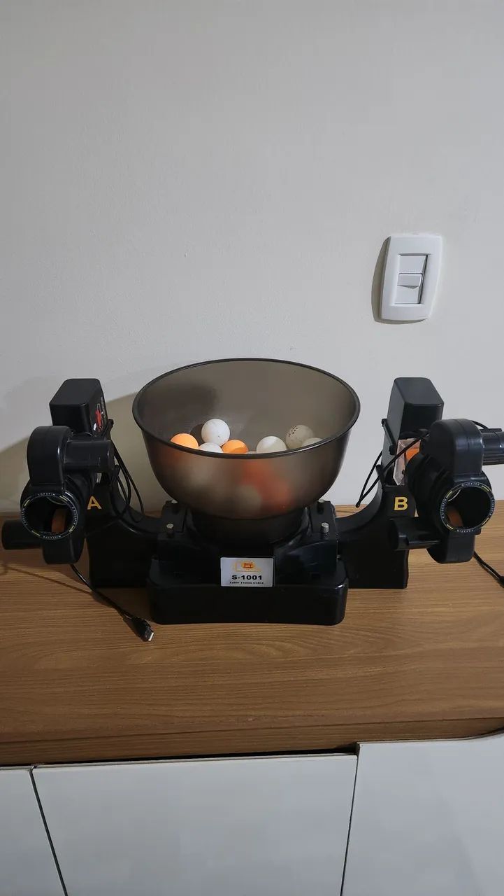 Robô Tenis de Mesa - Lançador de bolas profissional