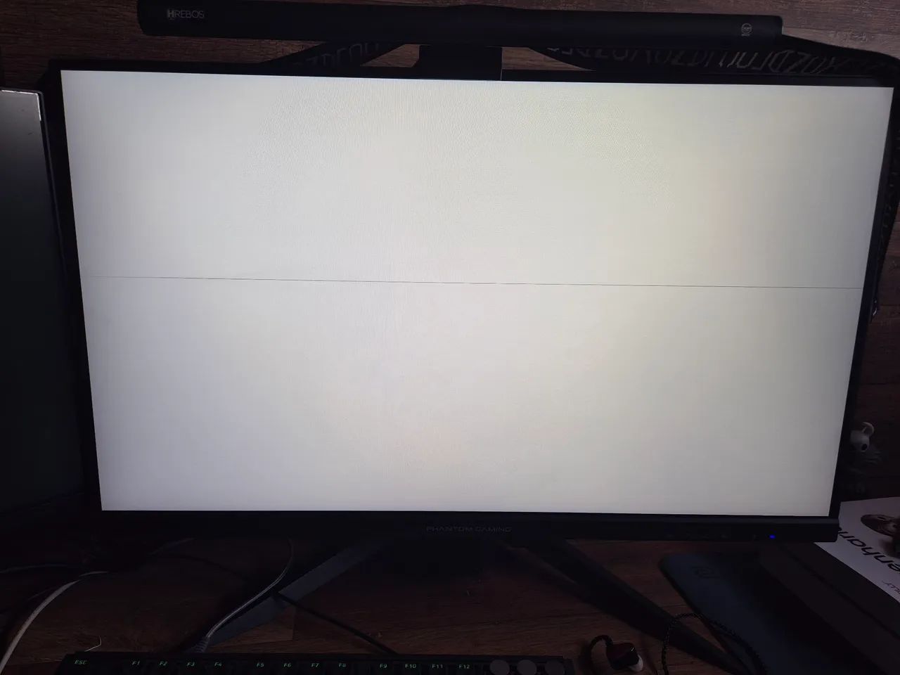 Monitor 180hz QHD(2K) 27 polegadas com alto falante integrado com pequeno defeito - Foto 4