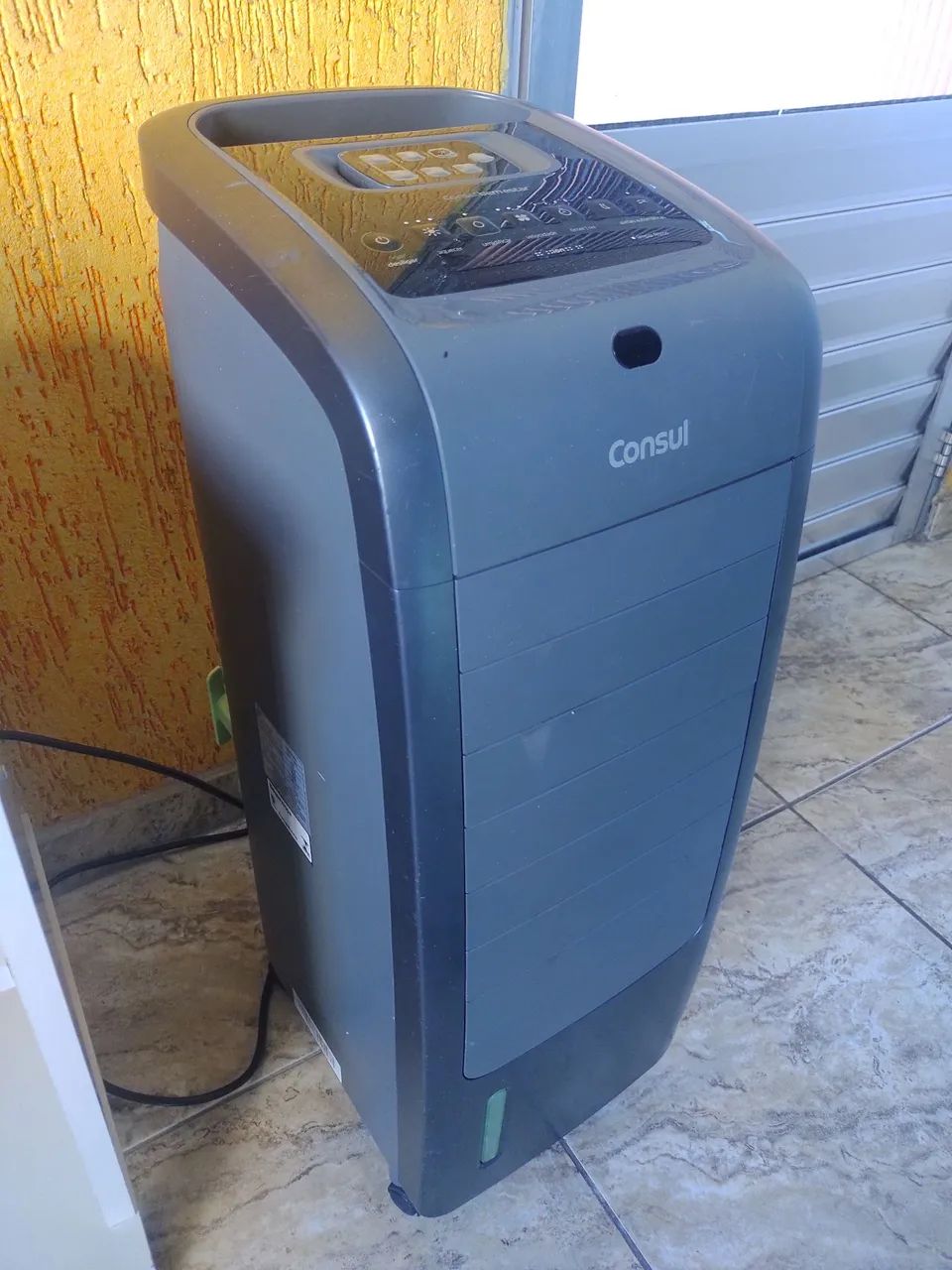 Climatizador Umidificador Consul Frio e Quente  - Foto 2