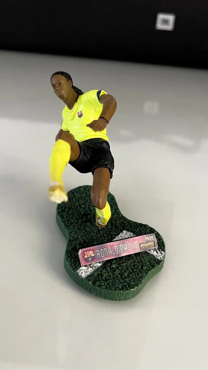 Ronaldinho Gaúcho Barcelona - Action Figure FT Champs (Raridade