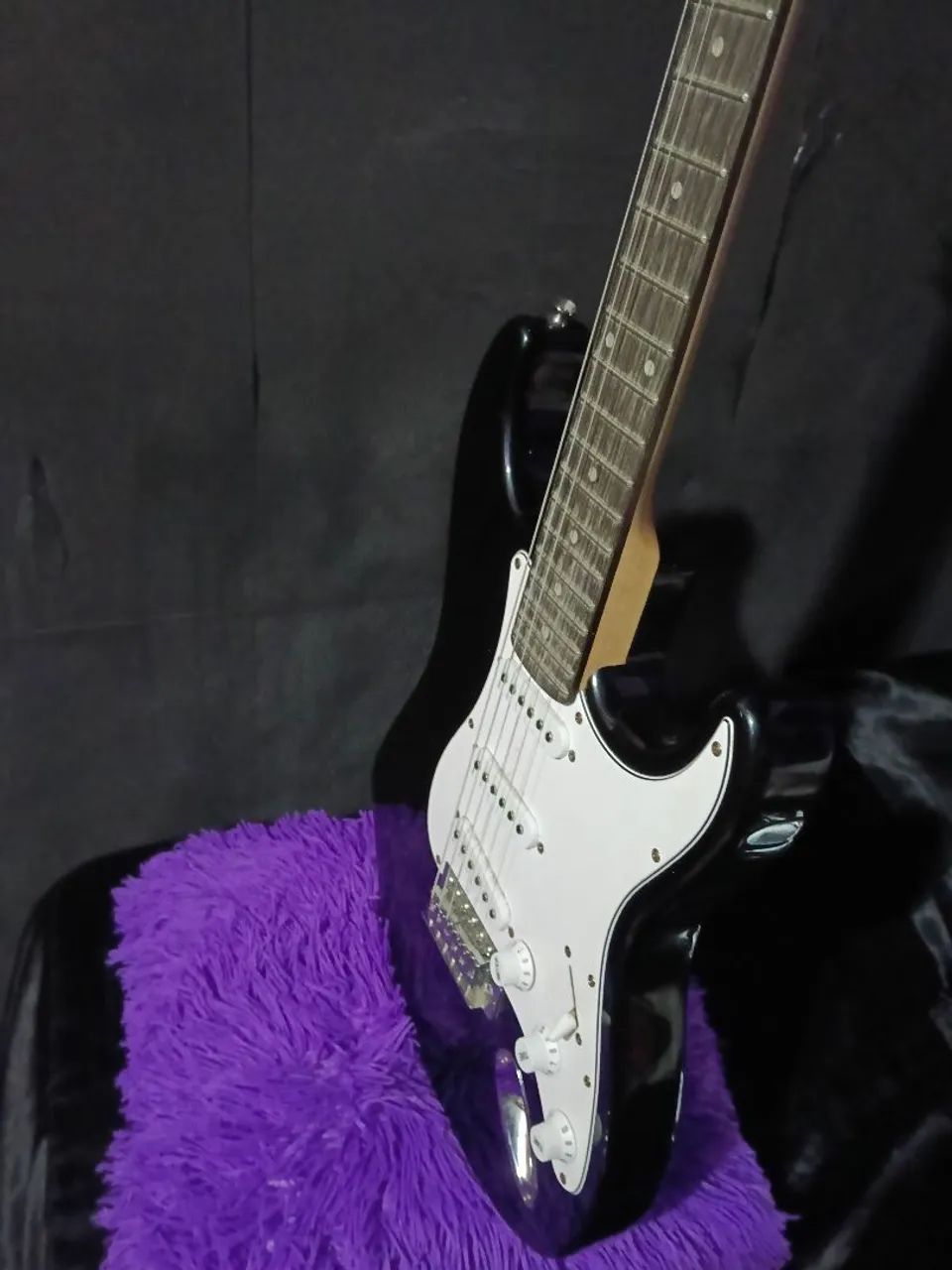 GUITARRA  - Foto 2