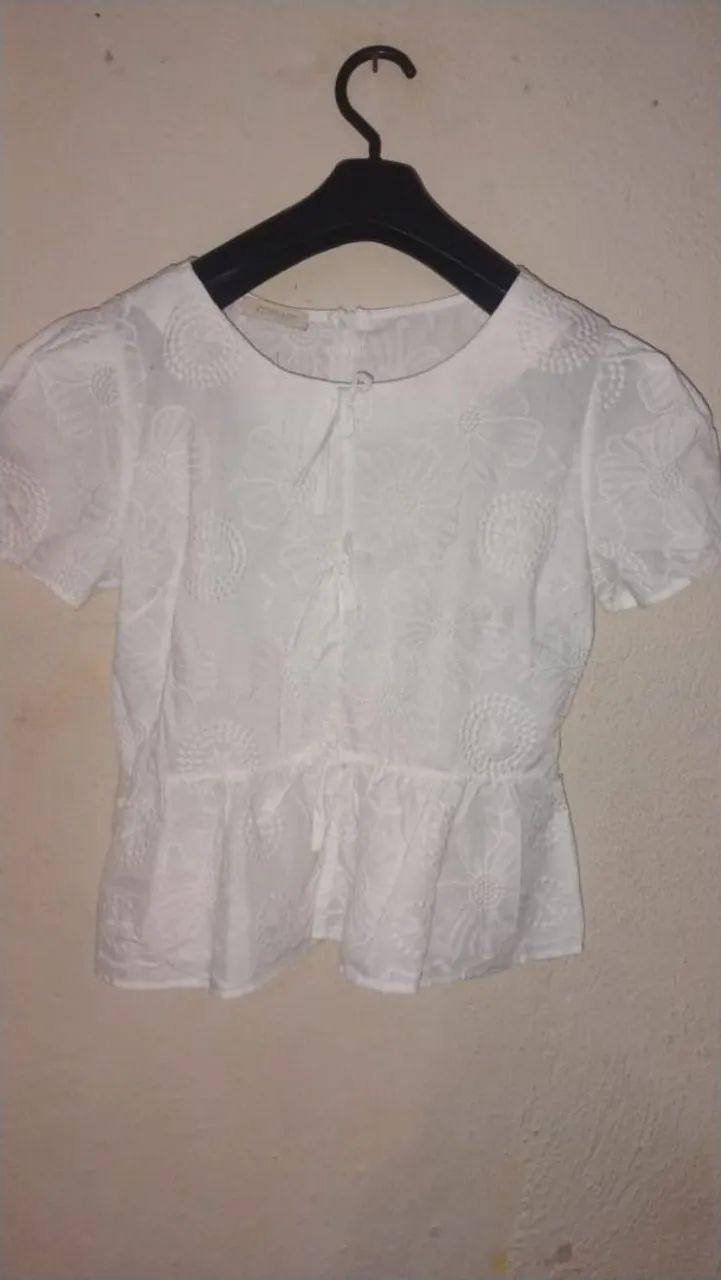Vendo peças de roupas novas tamanho P - Foto 3