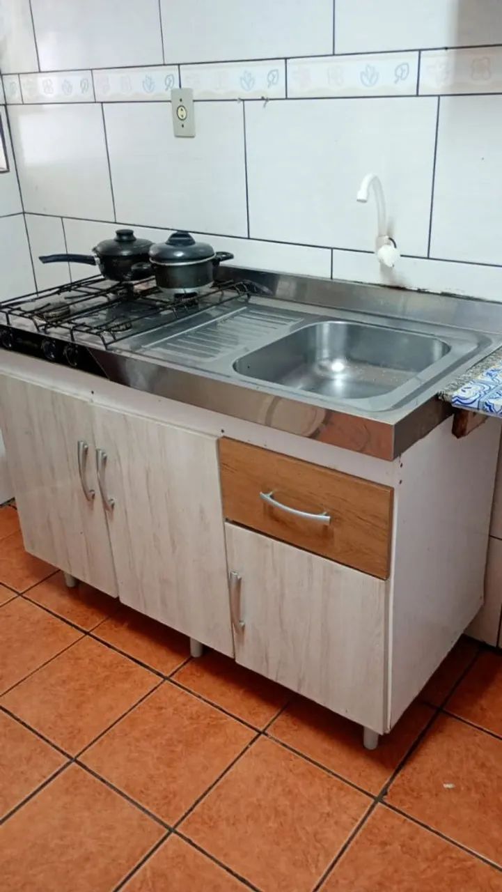 Kitnet mobiliada Pinheirinho