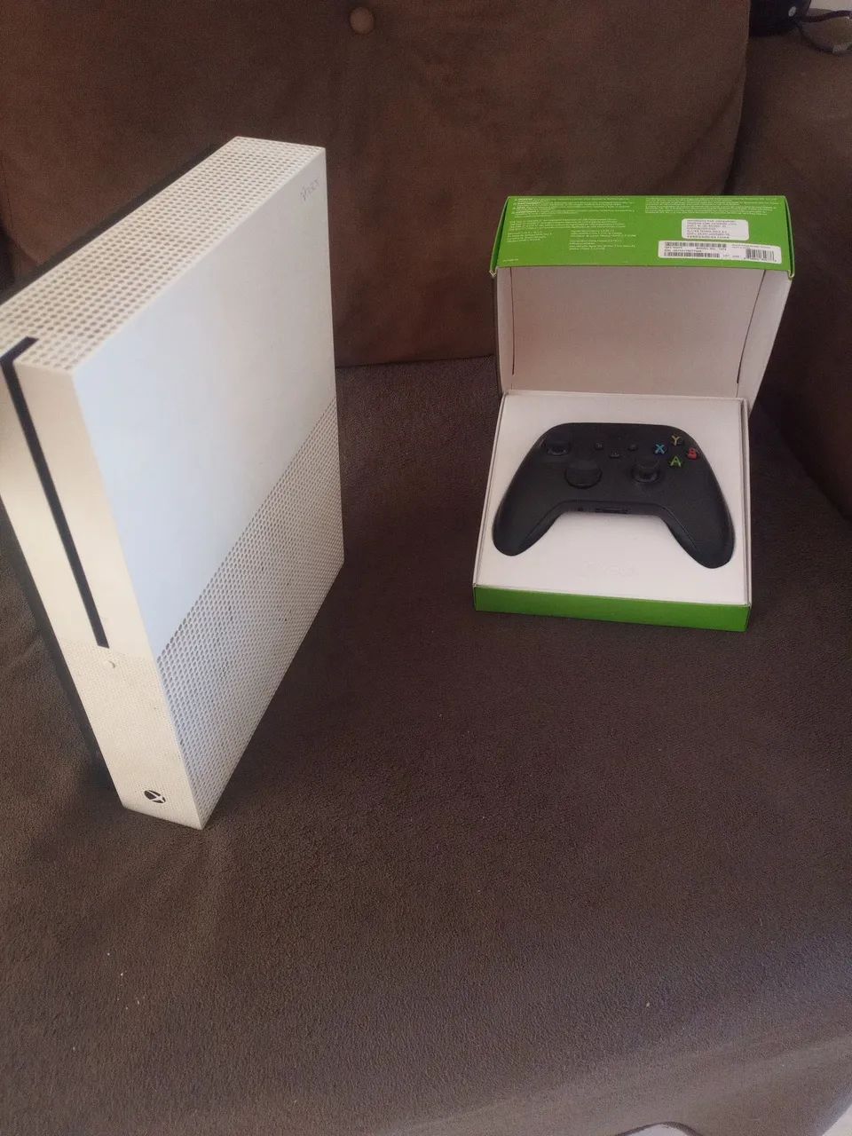XBOX ONE S  1800$