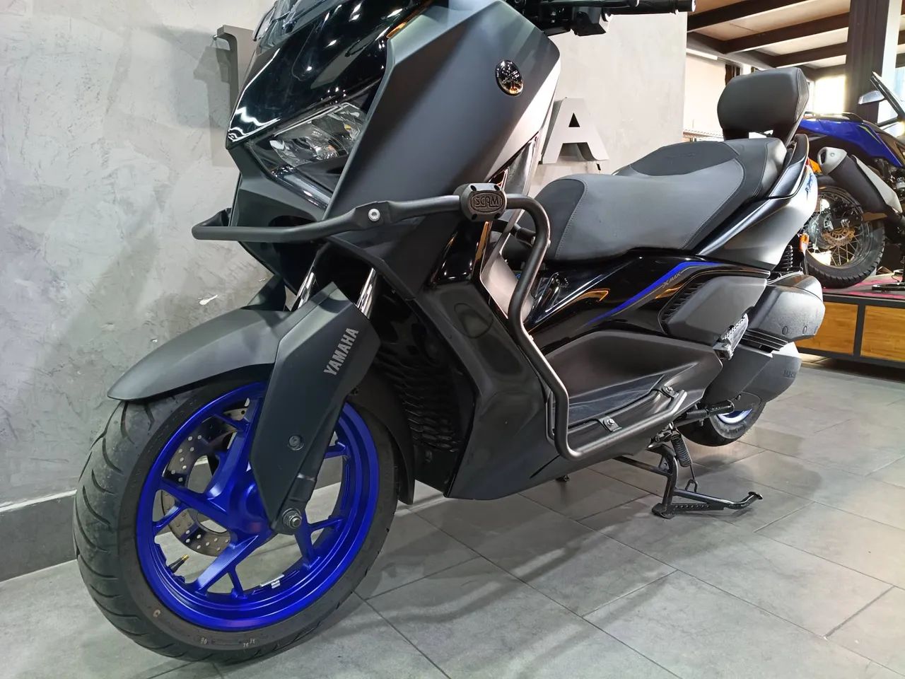 YAMAHA XMAX 300 CONNECTED ABS - Foto 3