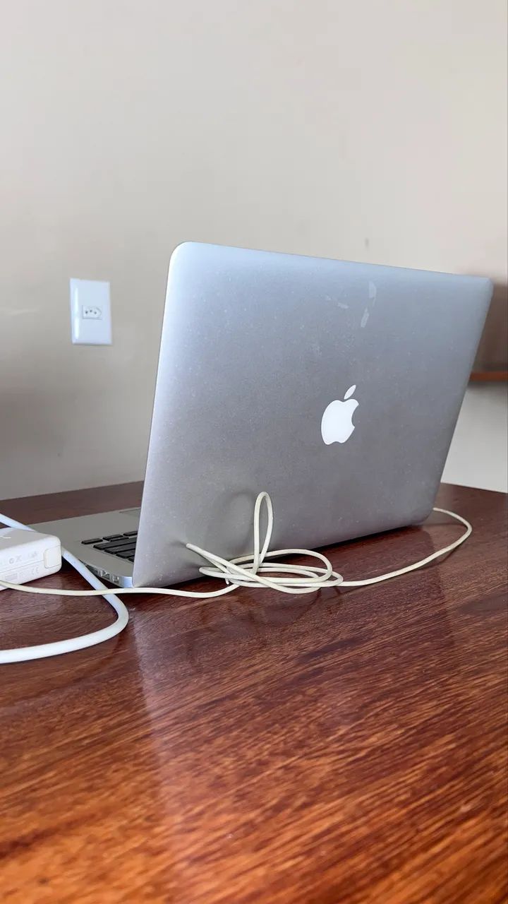 MacBook Air 13 2014 - Intel Core i5 - 4GB RAM - SSD 128GB