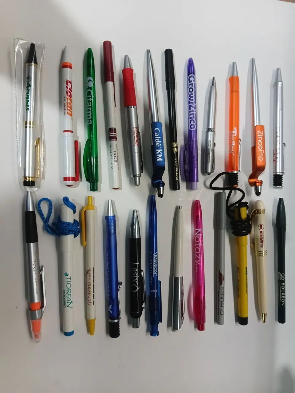 Collector's Pen Lot (Lot 2)