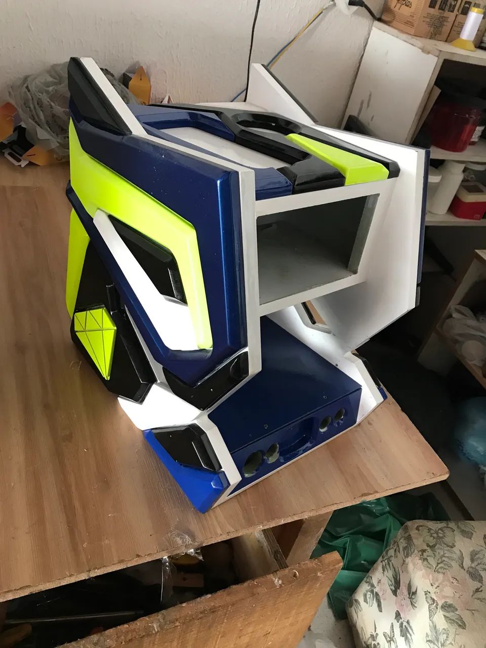 Rack móvel para som Altomotivo 