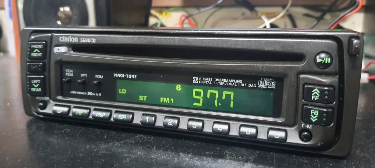 CD Player Clarion 5680 - Foto 4