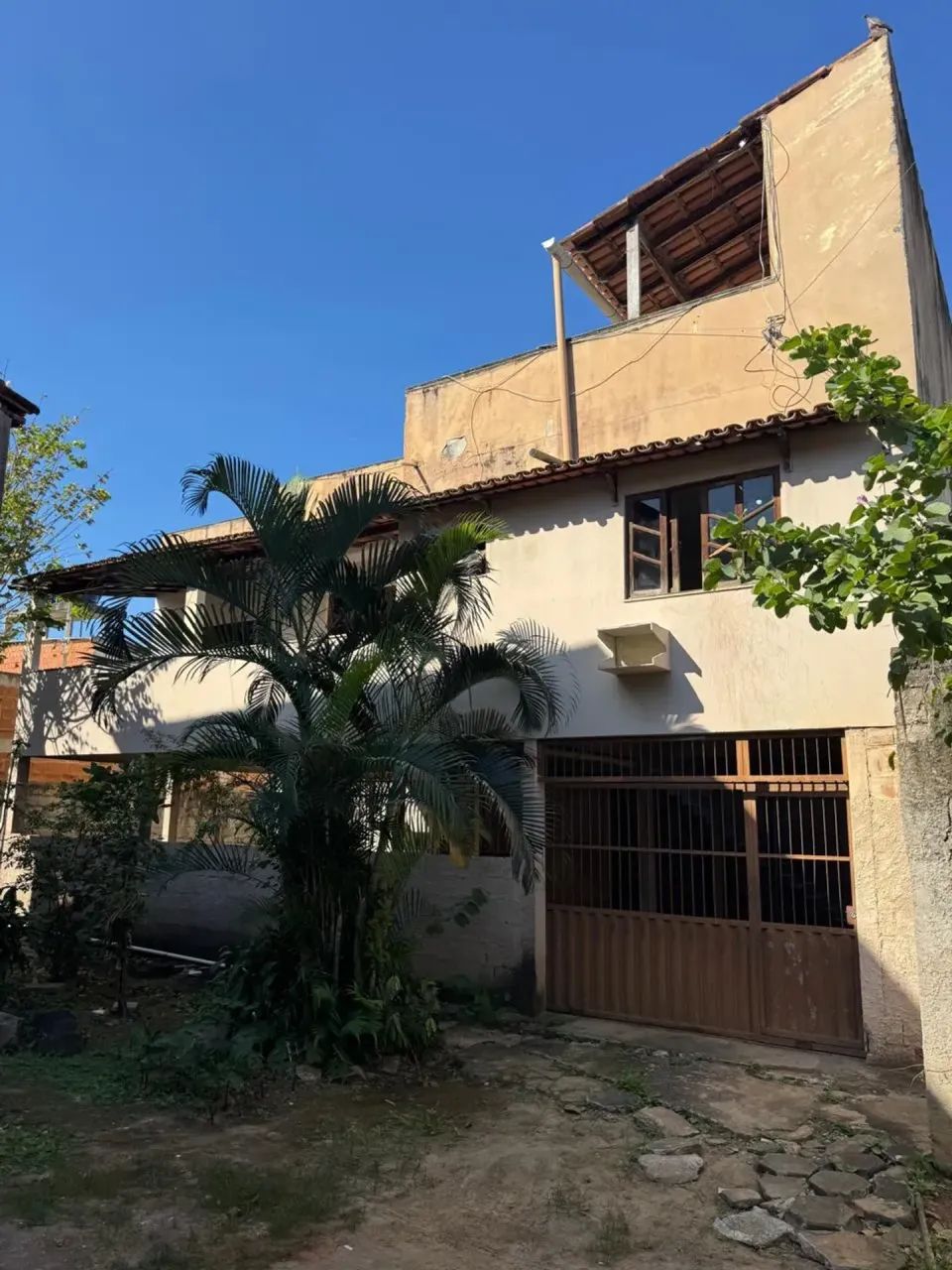 OPORTUNIDADE! CASA LINEAR SOB PILOTIS COM TERRAÇO! - Foto 2
