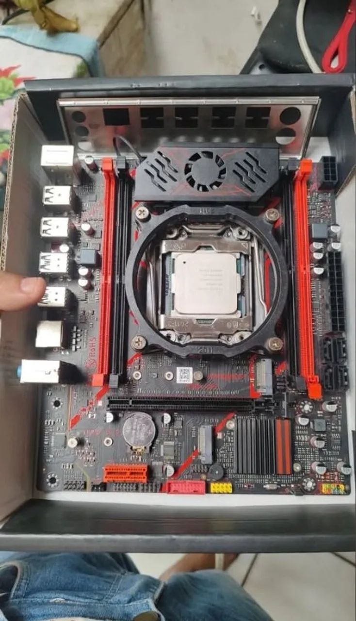 Placa Mãe QIYIDA X99 H9S - TPM 2.0 suporta windows 11+Xeon
