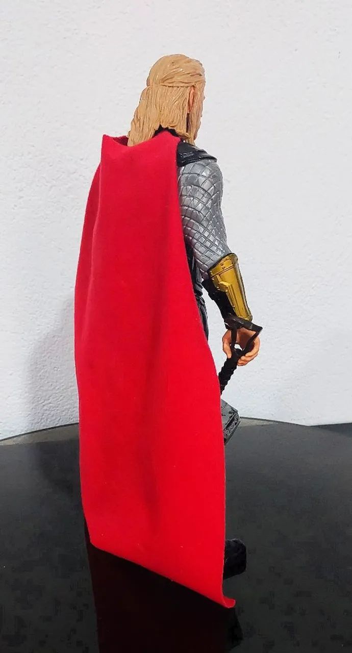 Boneco Thor Eletronic Tech , Marvel Avengers 30 Cm Titan Hero, Disney Store EUA  - Foto 4