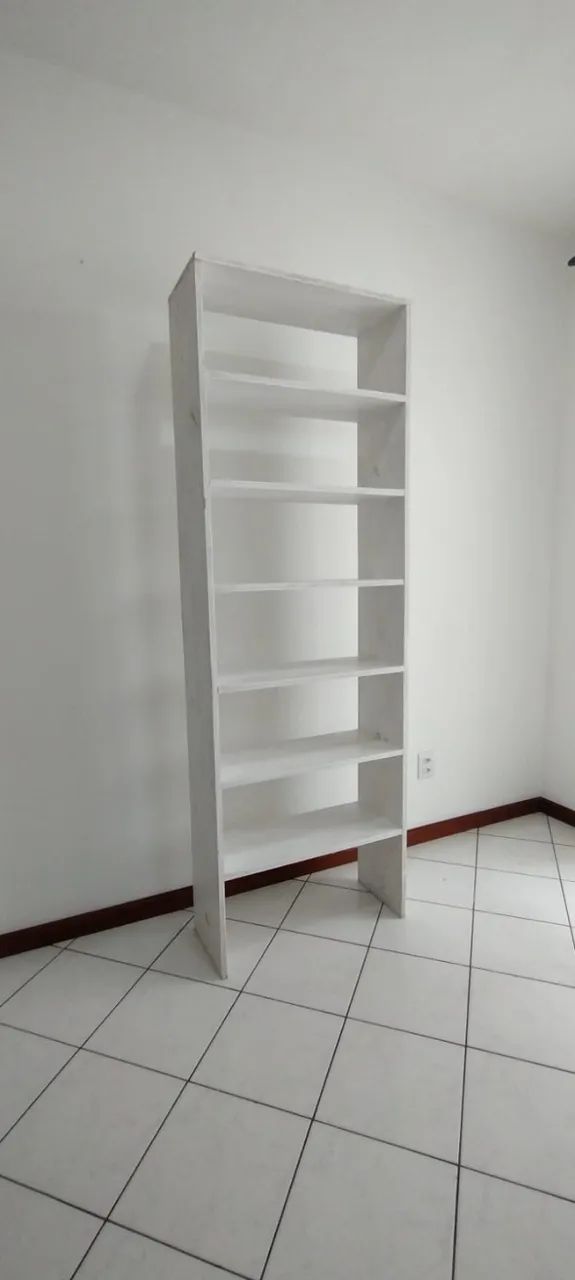 Estante de madeira branca - Foto 2