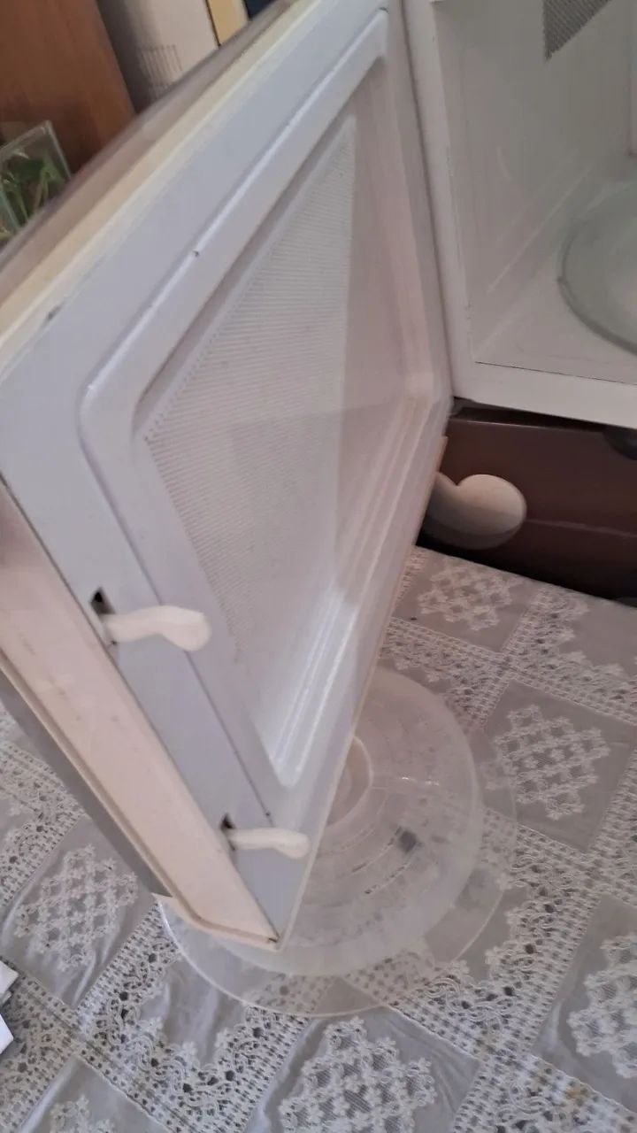 Micro Ondas Eletrolux 31L - Foto 4
