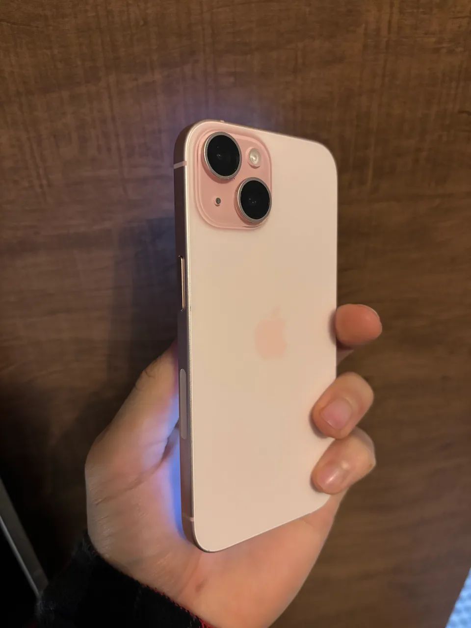 iPhone 15 (256GB)