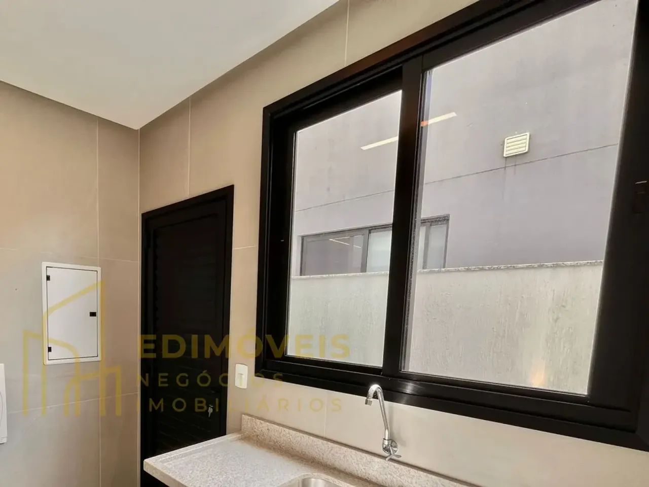 Jacuhy: Casa moderna com 3 suítes e área de lazer completa - Foto 4