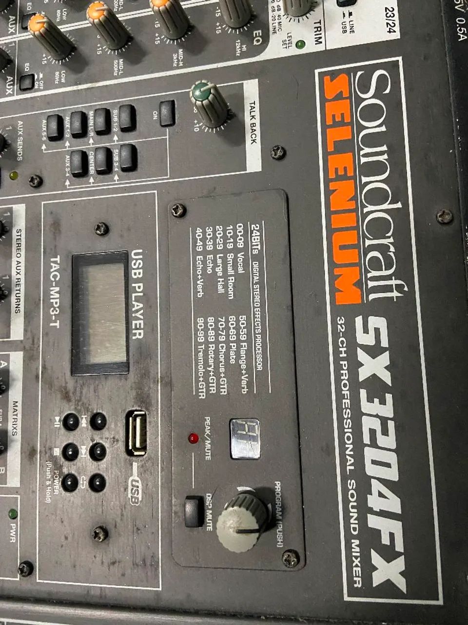 Mesa de Som Profissional Soundcraft Selenium SX3204FX - 32 Canais com Efeitos e USB - Foto 5