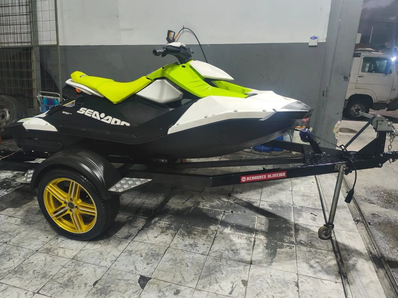 Jet-ski seadoo spark 2024