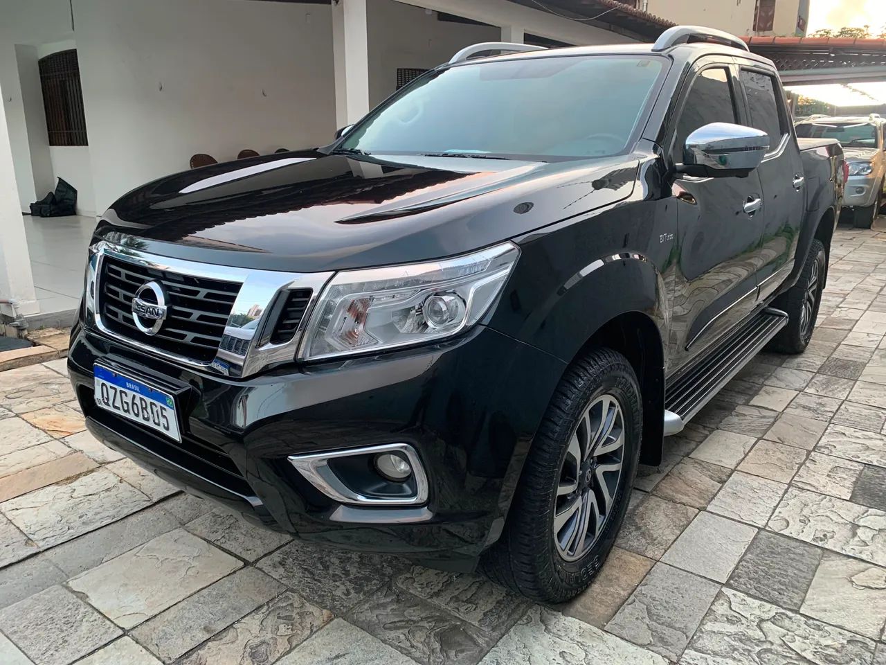 Nissan Frontier Frontier LE CD 4x4 2.3 Bi-TB Diesel Aut. 2022