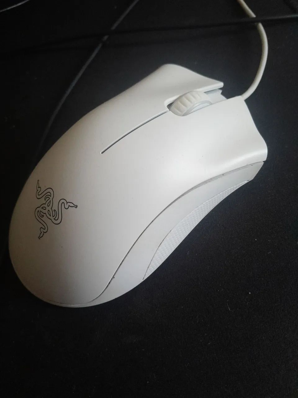 Mouse deathadder razer branco - Foto 3