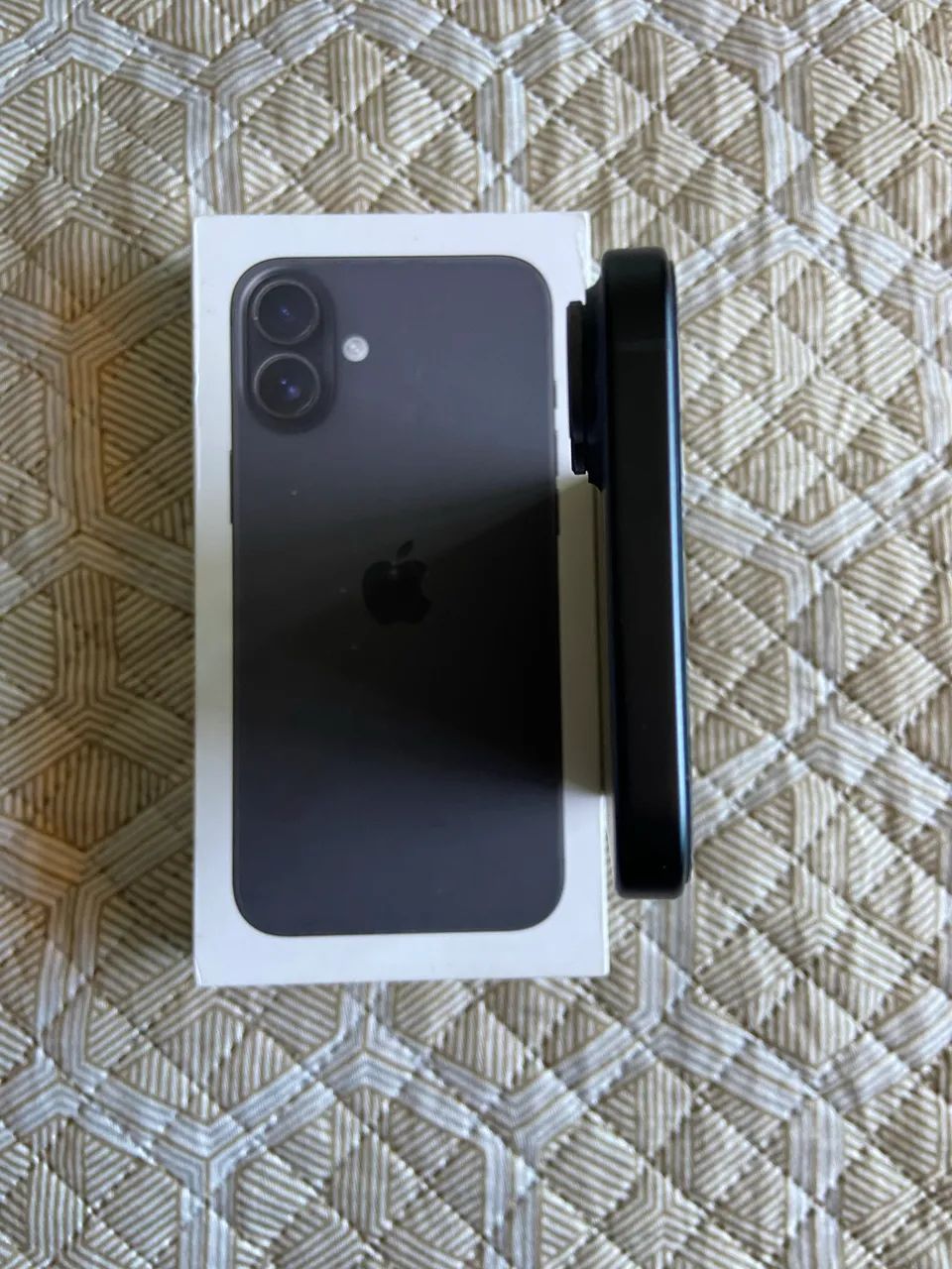 iPhone 16 plus - Foto 2